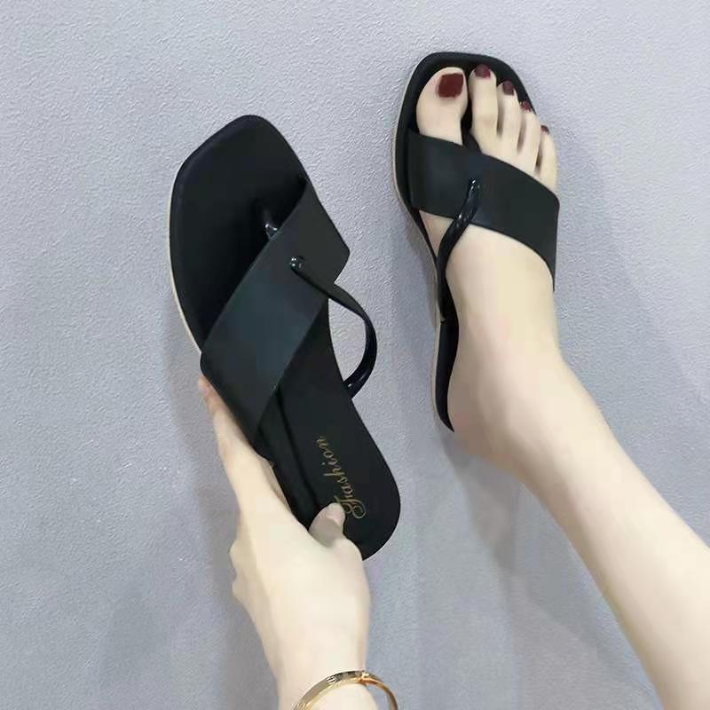 2022 New Sandals And Slippers Female Summer Wear Net Red Flat Flip Flops Ins Wind