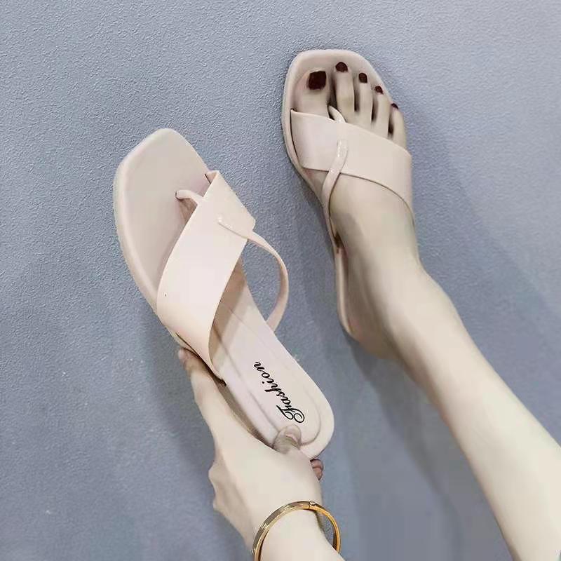 2022 New Sandals And Slippers Female Summer Wear Net Red Flat Flip Flops Ins Wind